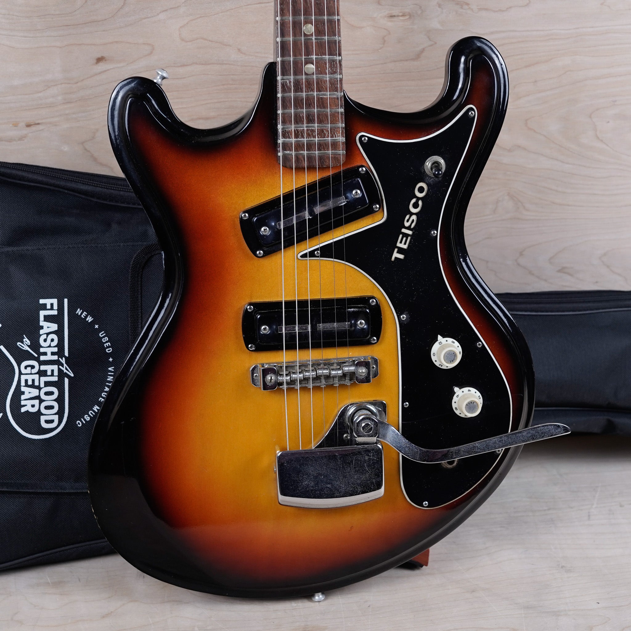 TEISCO R-2 1960-70年代初期 TEISCO R-2 エレキギター 1960-70年代初期