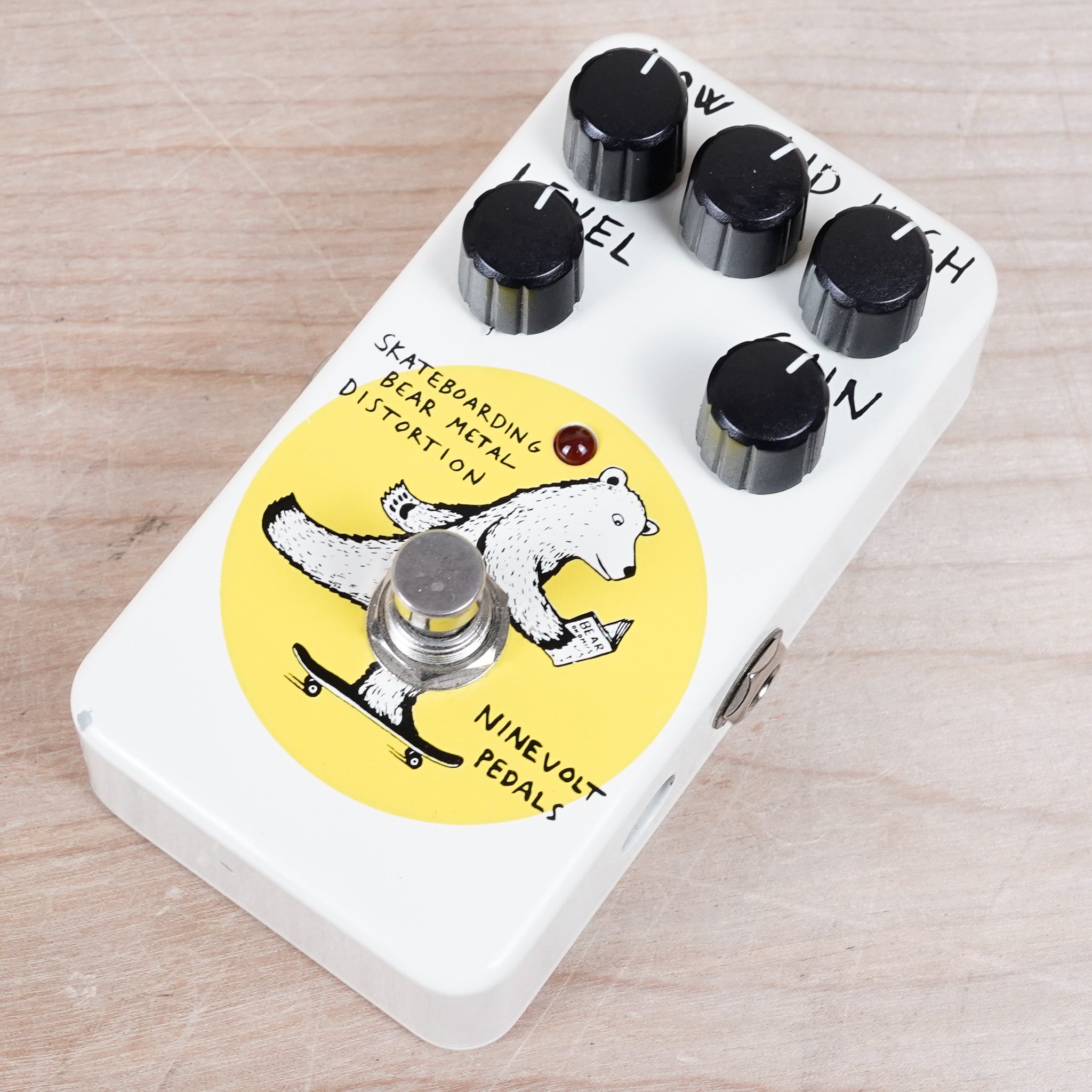 ナインボルトペダルズ第2弾！ディレイペダルNIENVOLT PEDALS