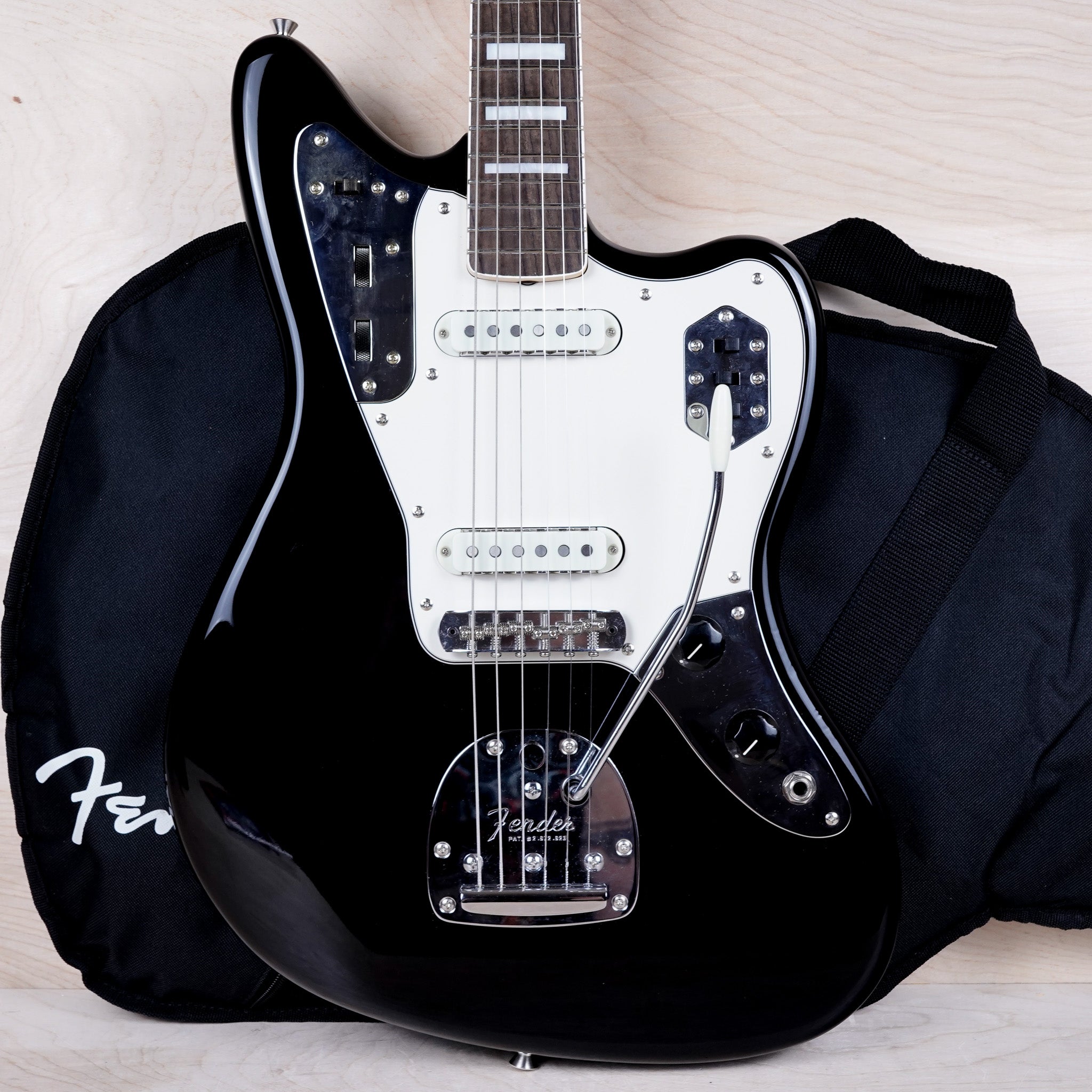Fender FSR Traditional II Late '60s Jaguar MIJ 2024 Black