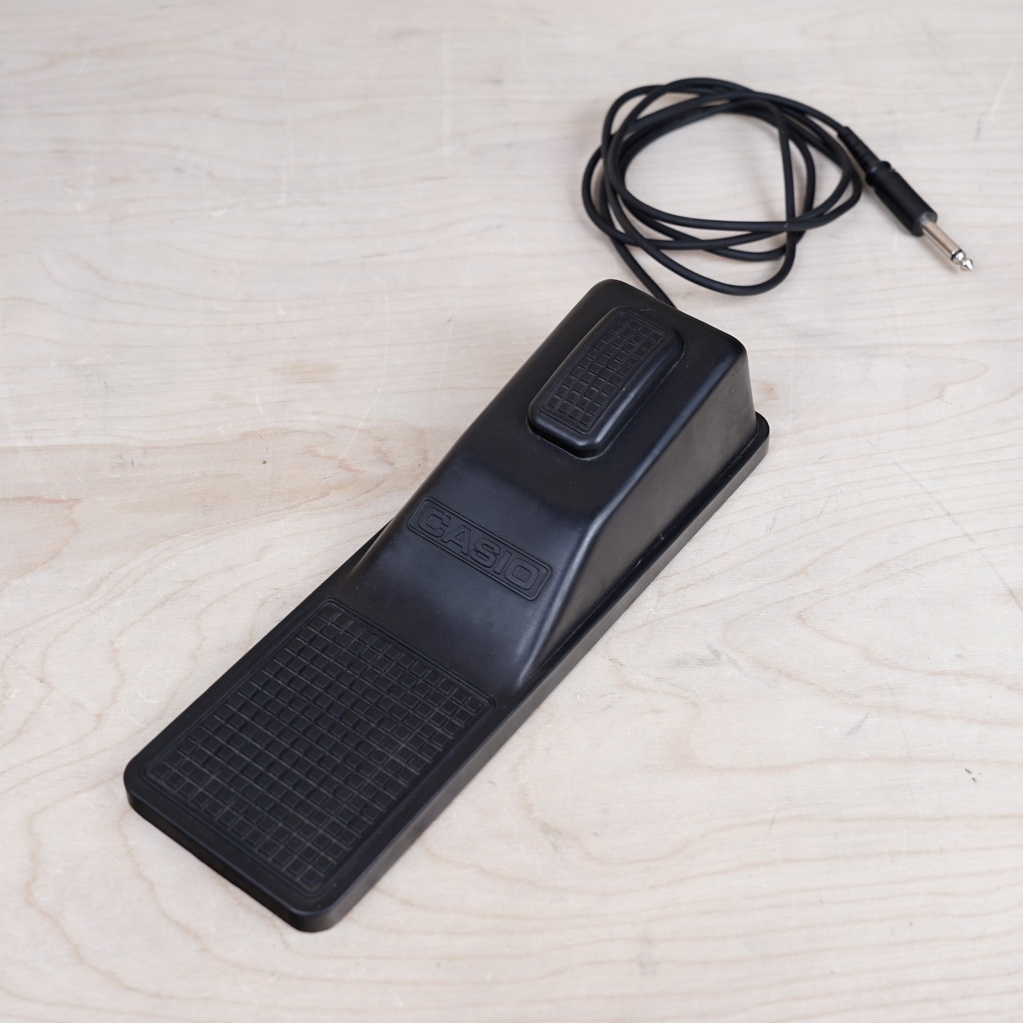 Casio Sustain Pedal Vintage Black A Flash Flood of Gear