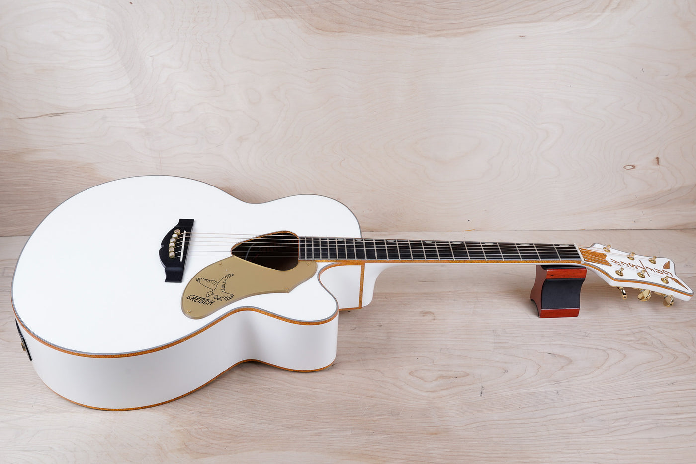 Gretsch G5022CWFE Rancher Falcon Acoustic Guitar 2014 White w/ Bag