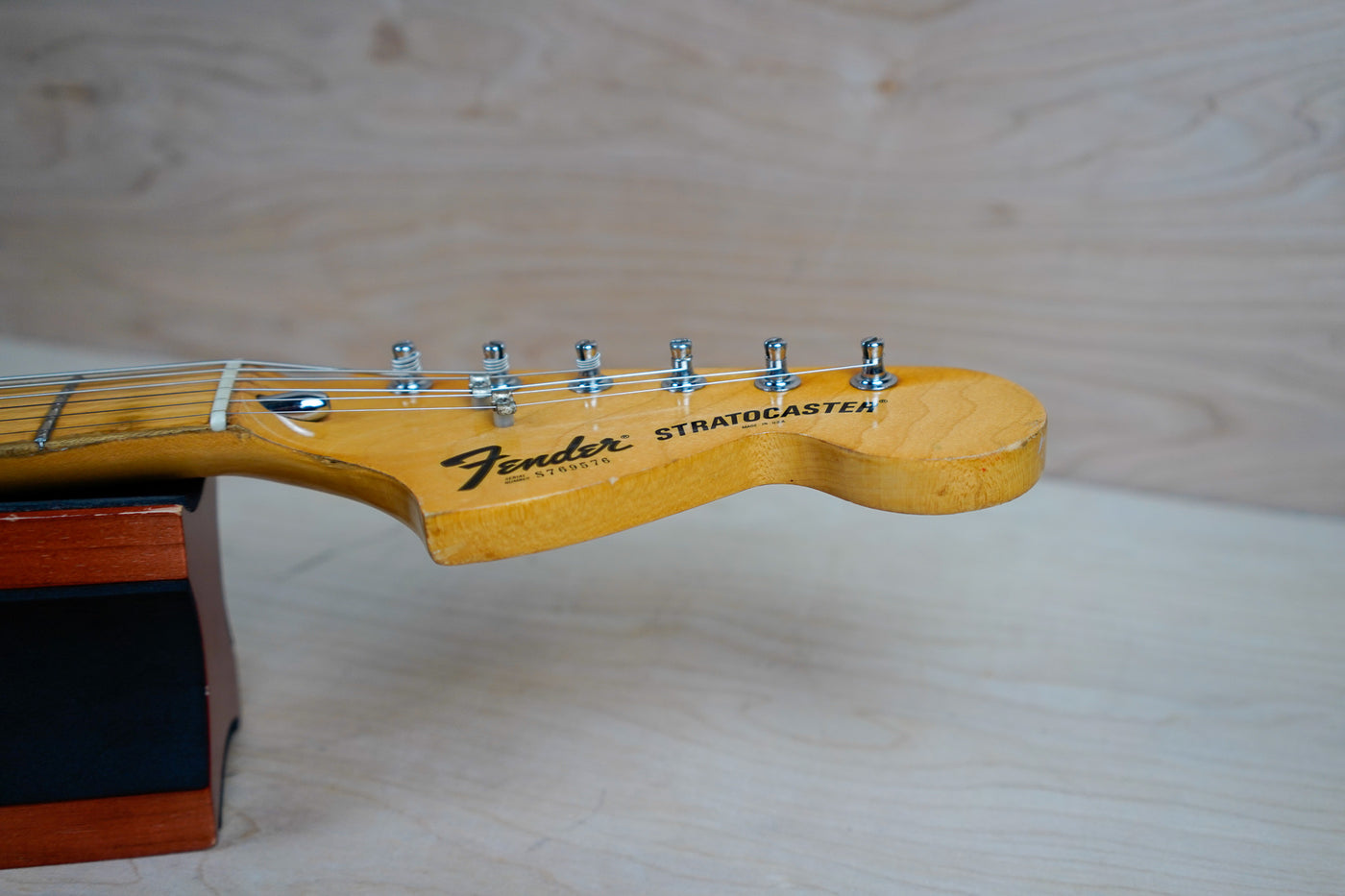 Fender Stratocaster 1977 Sunburst USA Vintage w/ Hard Case