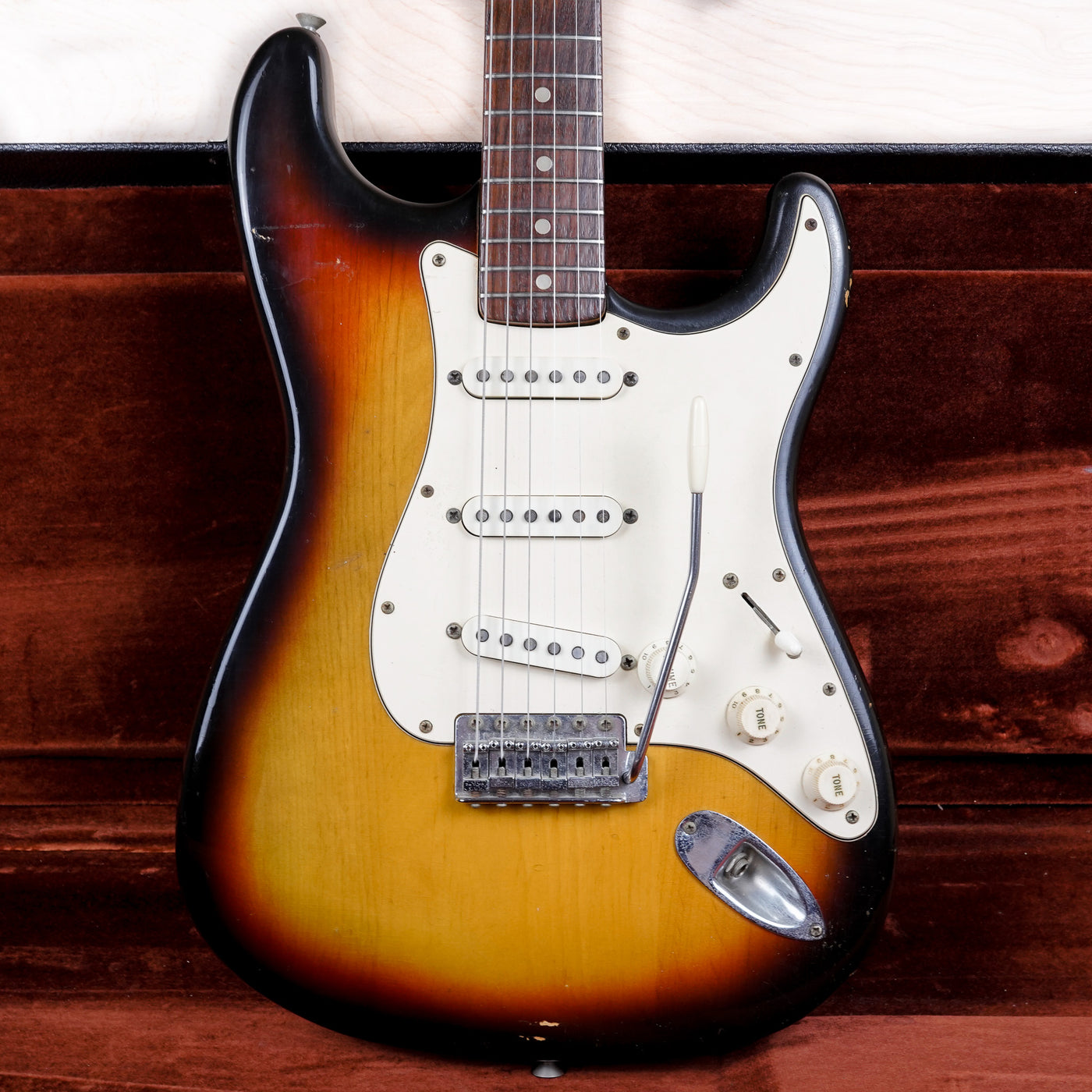 Fender Stratocaster 1972 Sunburst Vintage USA 3-Bolt w/ Case