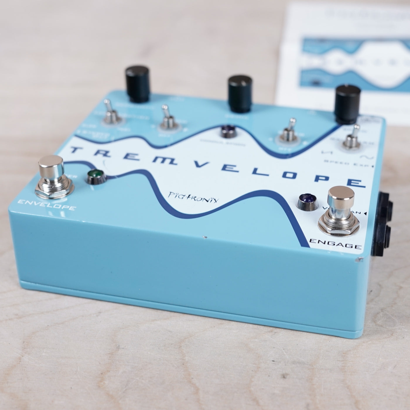 Pigtronix Tremvelope Envelope Modulated Tremolo