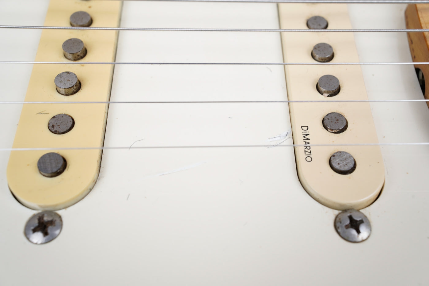 Fender Custom Edition ST57-140YM Yngwie Malmsteen Signature Stratocaster MIJ 1994 Pearl Yellow White Scalloped Japan Fujigen w/ OHSC