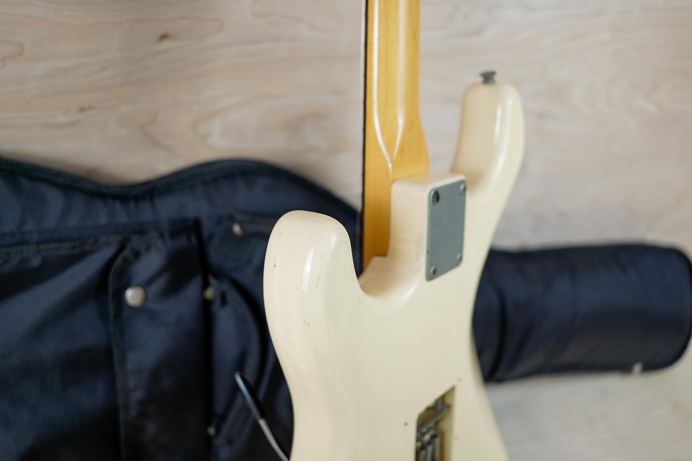 Greco Super Sound Brazen Picker Professional 1980 Vintage White w/ Bag