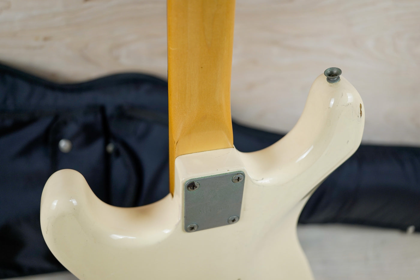 Greco Super Sound Brazen Picker Professional 1980 Vintage White w/ Bag