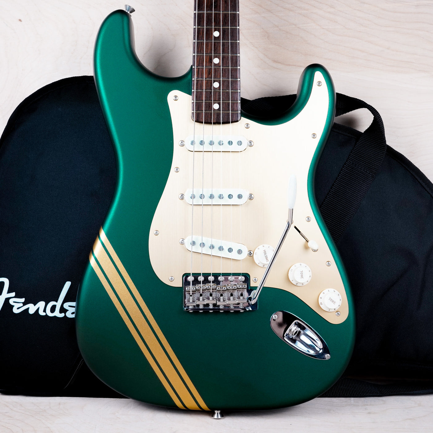 Fender FSR Traditional II '60s Stratocaster MIJ 2023 Sherwood Green Metallic w/ Gold Competition Stripe w/ Bag
