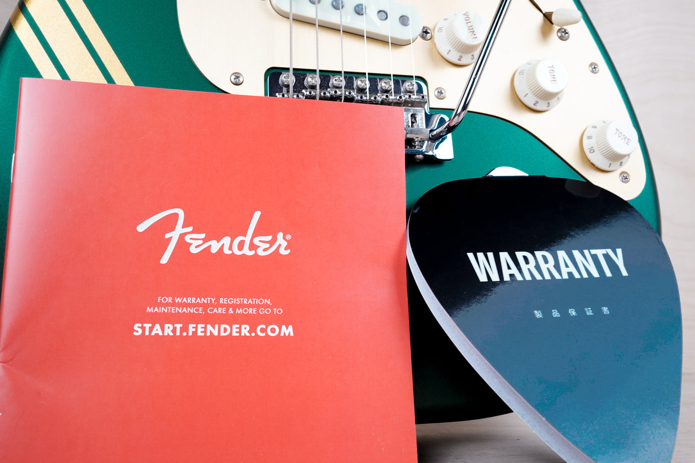 Fender FSR Traditional II '60s Stratocaster MIJ 2023 Sherwood Green Metallic w/ Gold Competition Stripe w/ Bag