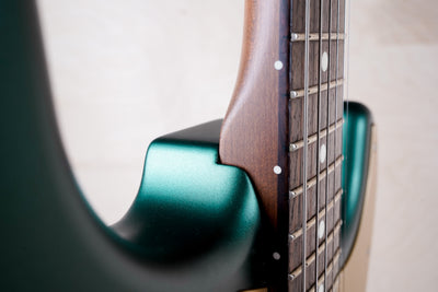 Fender FSR Traditional II '60s Stratocaster MIJ 2023 Sherwood Green Metallic w/ Gold Competition Stripe w/ Bag