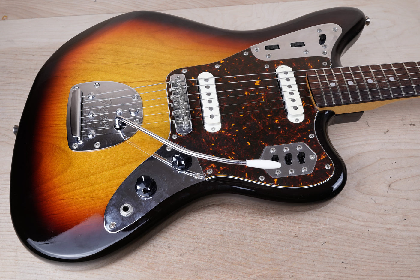 Fender JG-66 Jaguar Reissue CIJ 2002 Sunburst Japan w/ Bag