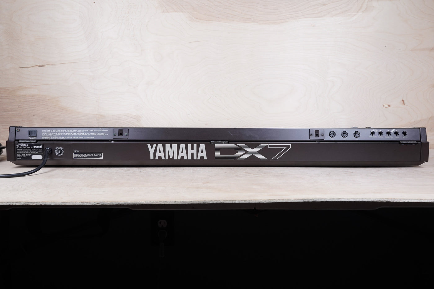 Yamaha DX7 Programmable Algorithm Synthesizer 1980s Brown Original Version Made in Japan MIJ