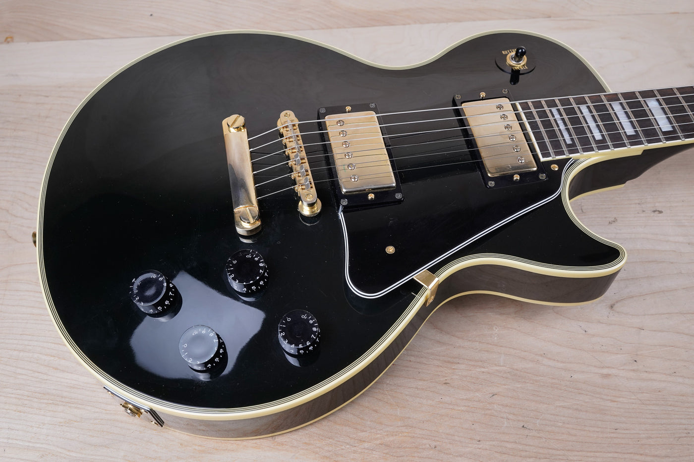 Epiphone LPC-80 Les Paul Custom MIJ 2000 Ebony Made in Japan w/ Bag