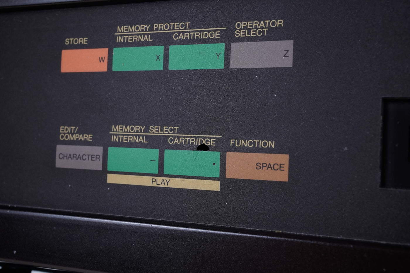 Yamaha DX7 Programmable Algorithm Synthesizer 1980s Brown Original Version Made in Japan MIJ