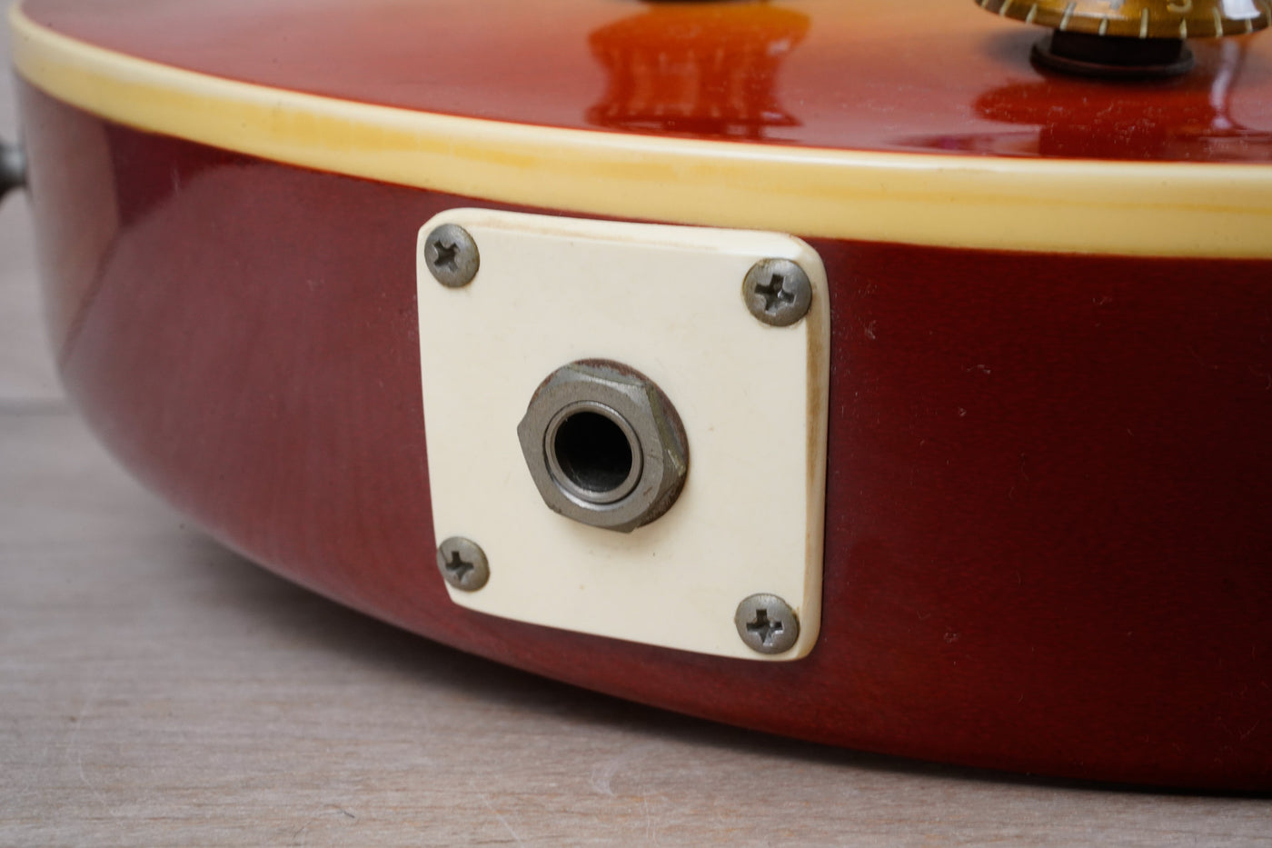 Tokai Love Rock LS-50 MIJ 1981 Cherry Sunburst Vintage Japan w/ Bag