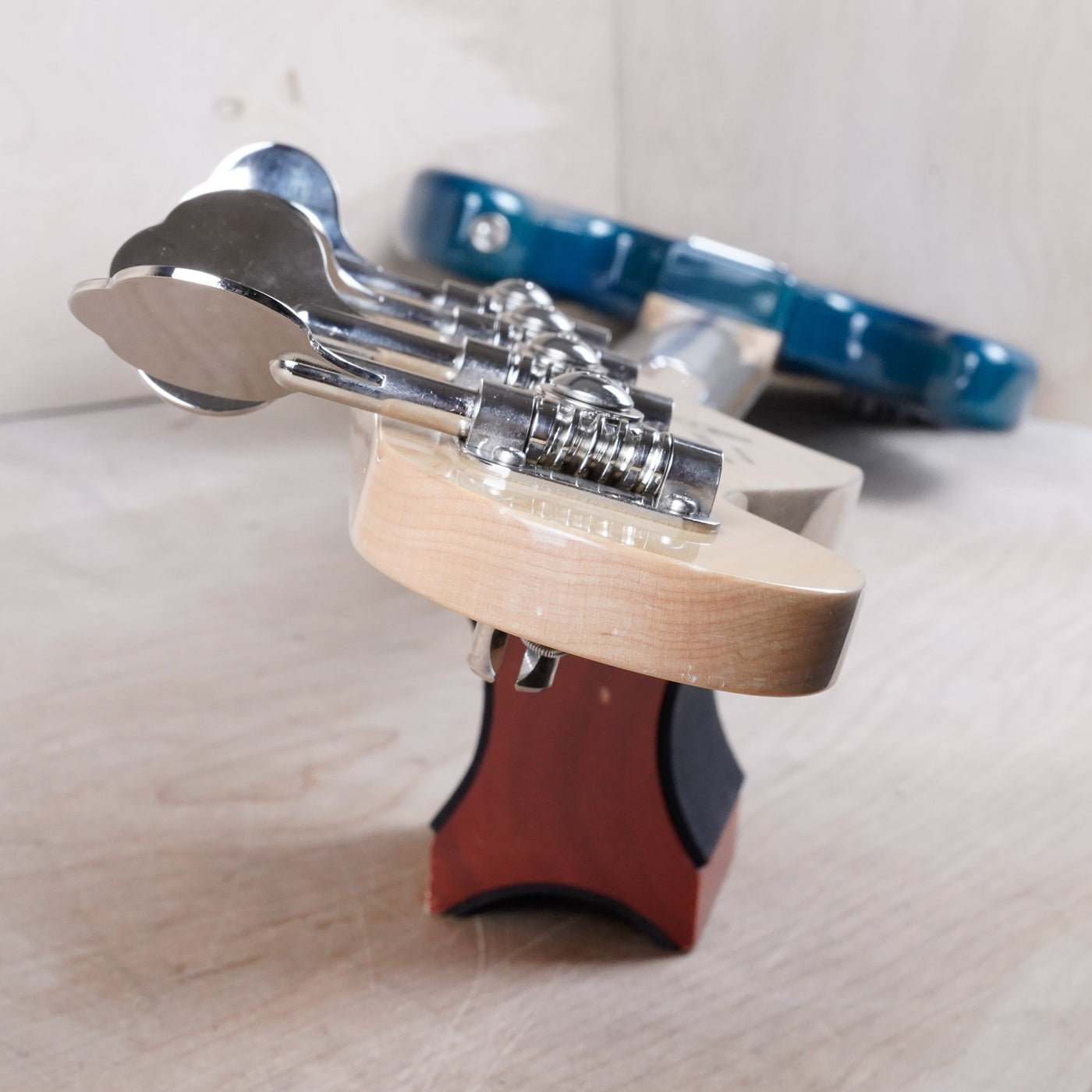 Fender FSR Traditional II '70s Jazz Bass MIJ 2021 Caribbean Blue Japan w/ Bag, Paperwork