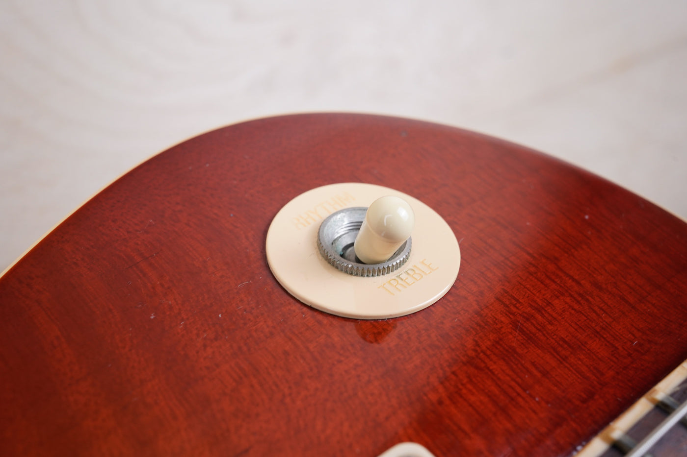 Gibson Les Paul Premium Plus 2004 Heritage Cherry Sunburst AAA Top Yamano w/ OHSC