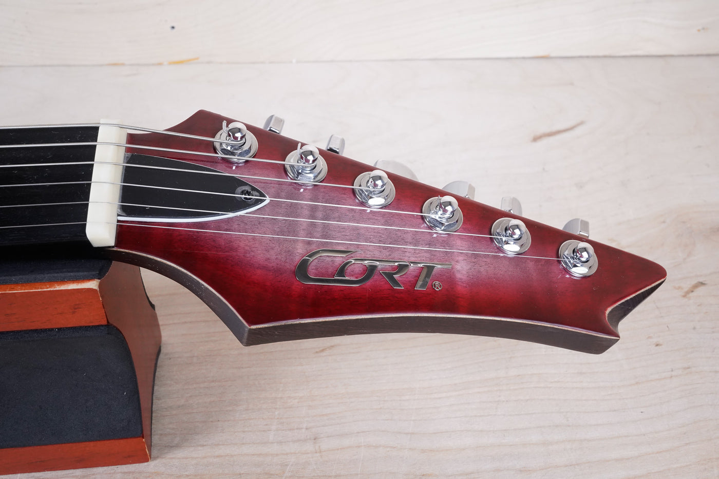 Cort X700 Duality II 2022 Lava Burst w/ Bag