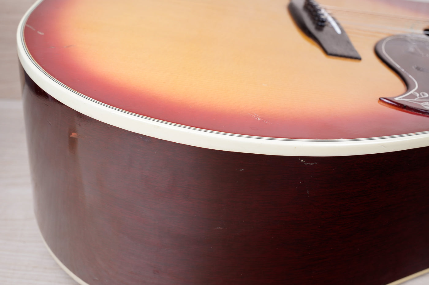 Gibson Hummingbird 1976 Cherry Sunburst Vintage w/ Hard Case