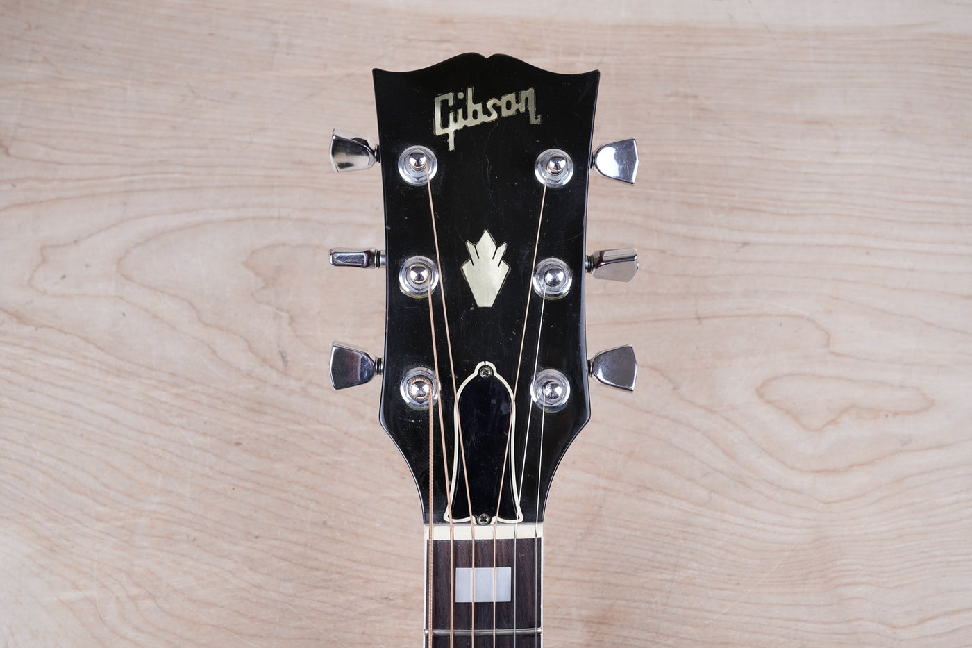 Gibson Hummingbird 1976 Cherry Sunburst Vintage w/ Hard Case