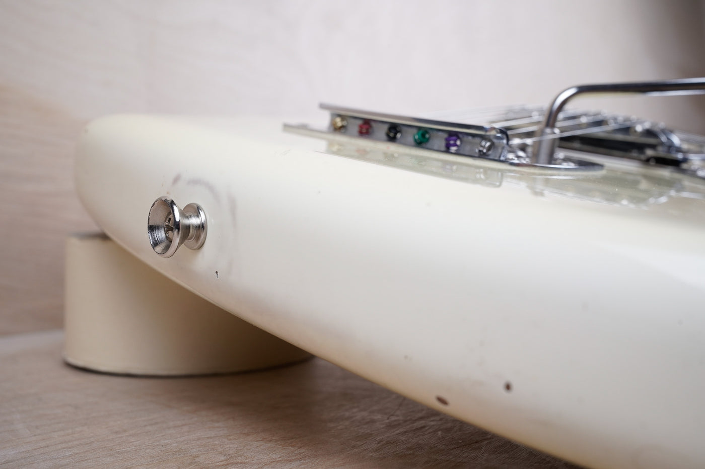 Fender American Vintage '62 Jaguar 2011 Olympic White Reissue w/ Hard Case