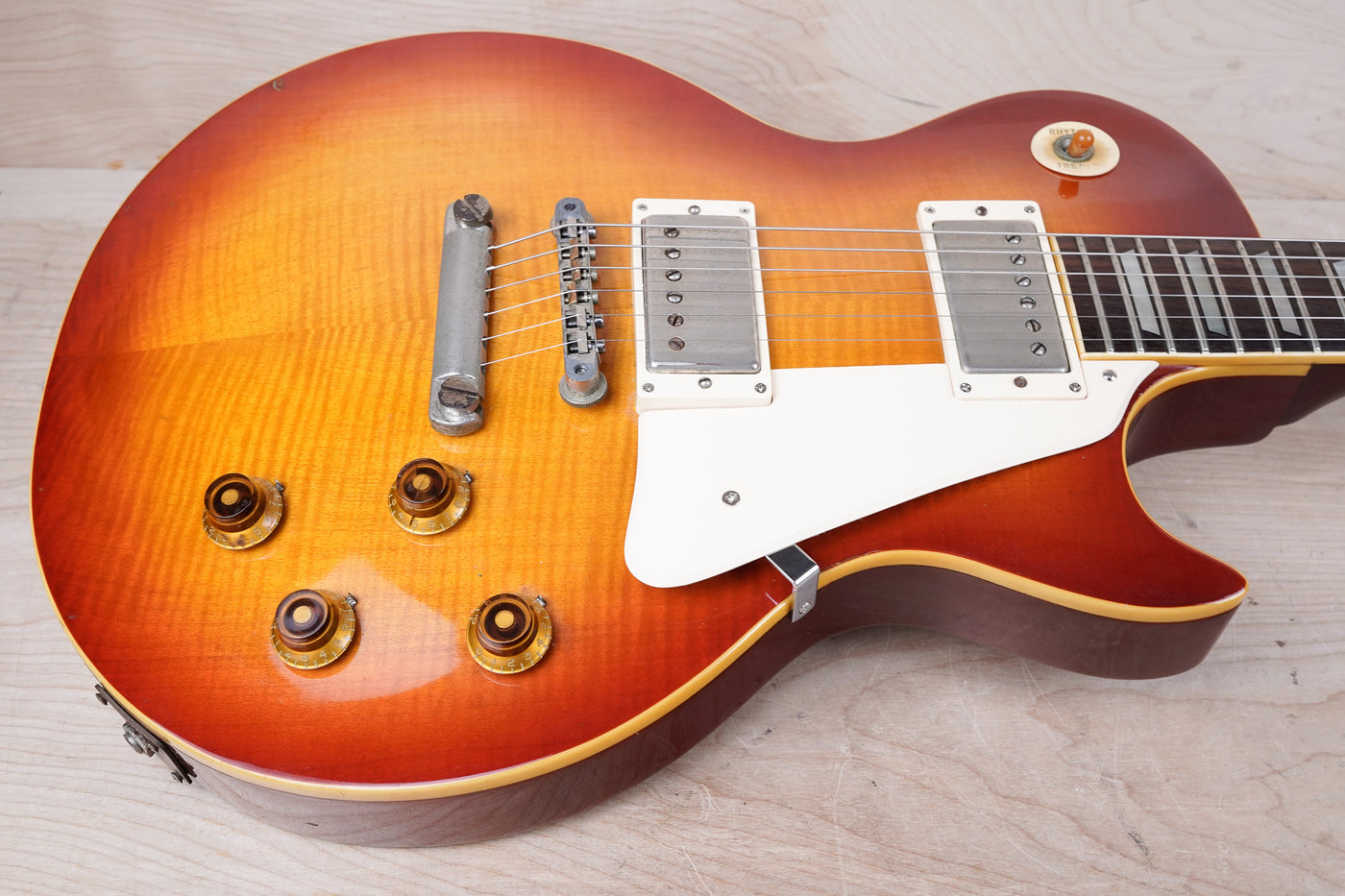 Greco Super Real EGF-850 MIJ 1981 Cherry Sunburst Made in Japan Lacquer Finish Maxon PU-2 Pickups w/ Bag