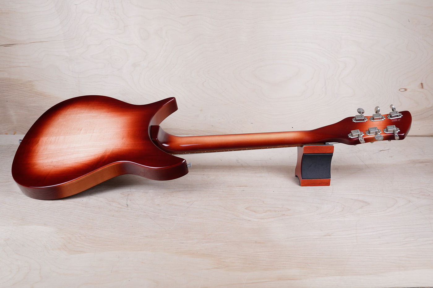 Rickenbacker 325-V63 1996 Fireglo w/ OHSC