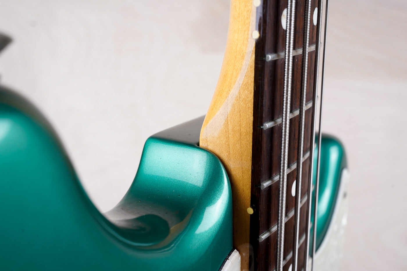 Fender MB-SD/CO Competition Mustang Bass Reissue CIJ 1997 Ocean Turquoise Metallic Japan w/ Bag