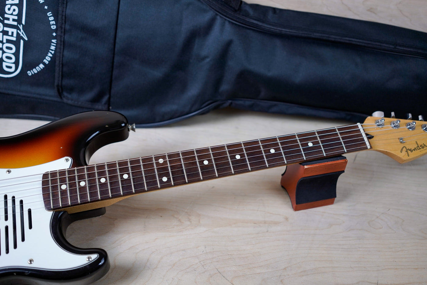 Fender ST-Champ Mini Stratocaster with Built In Speaker CIJ 1997 Sunburst w/ Bag