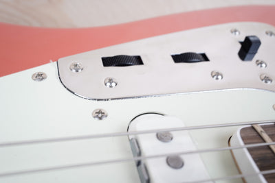 Fender FSR Traditional II '60s Jaguar MIJ 2025 Fiesta Red USA Pure Vintage Pickups Japan Exclusive w/ Bag