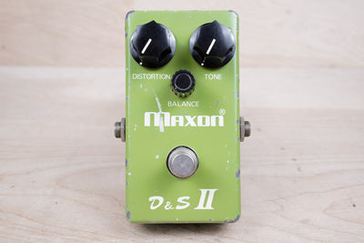 Maxon D&S II 1970s Light Green Distortion and Sustainer Vintage Made in Japan MIJ