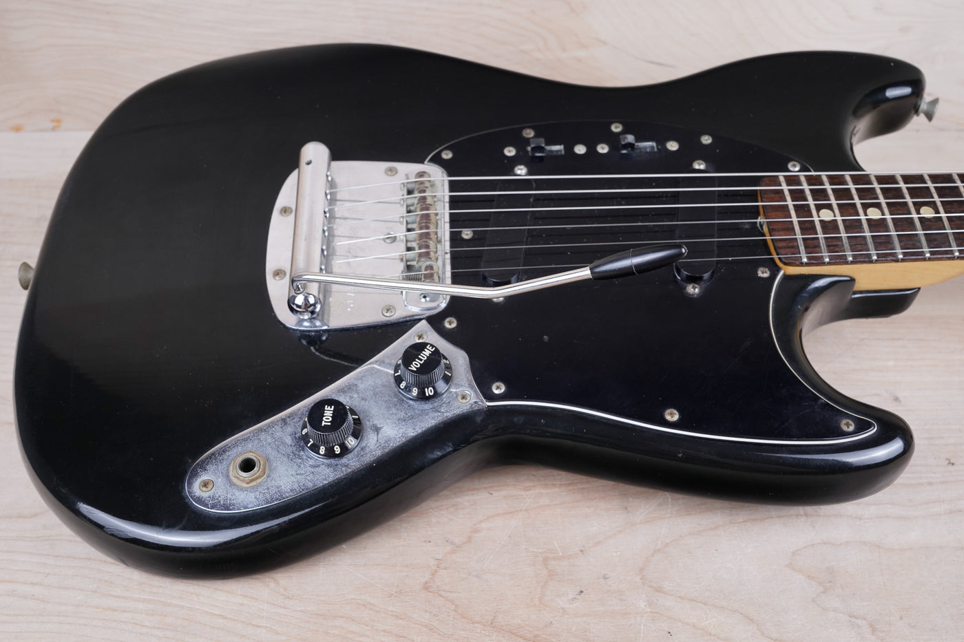 Fender Mustang 1978 Black Vintage USA w/ Bag