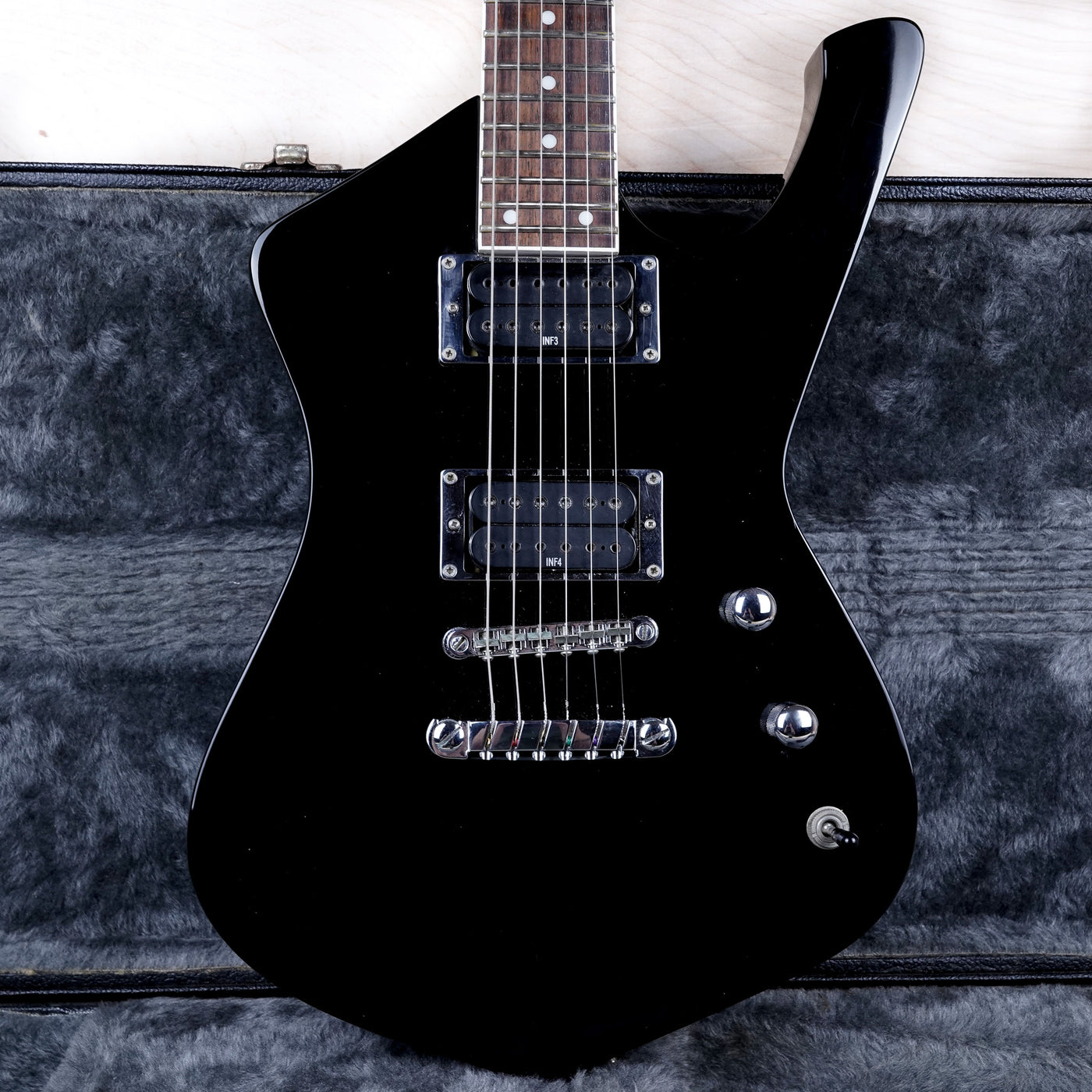 Ibanez ICX220 2005 Black Mini Iceman w/ OHSC