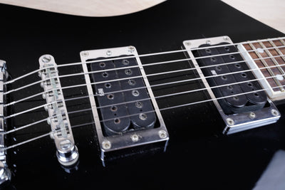 Ibanez ICX220 2005 Black Mini Iceman w/ OHSC