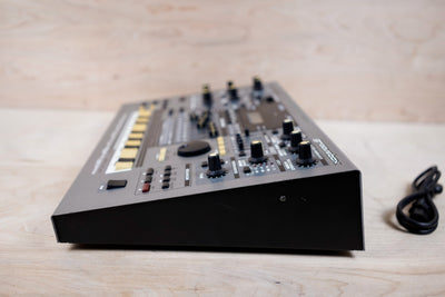 Roland MC-505 Groovebox Drum Machine Sequencer