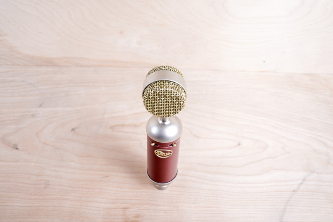 Blue spark outlet microphone