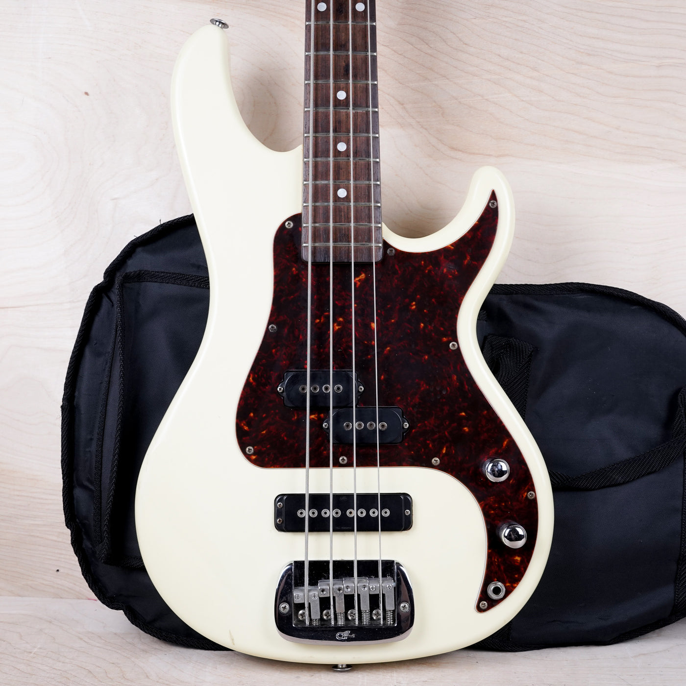 G&L Tribute Series SB-2 Bass MIJ 2000 Vintage White Made in Japan w/ Bag