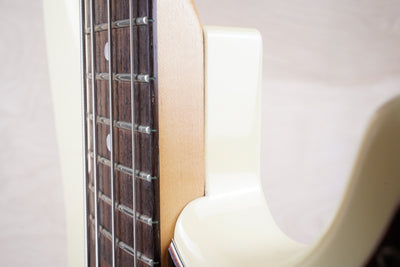 G&L Tribute Series SB-2 Bass MIJ 2000 Vintage White Made in Japan w/ Bag