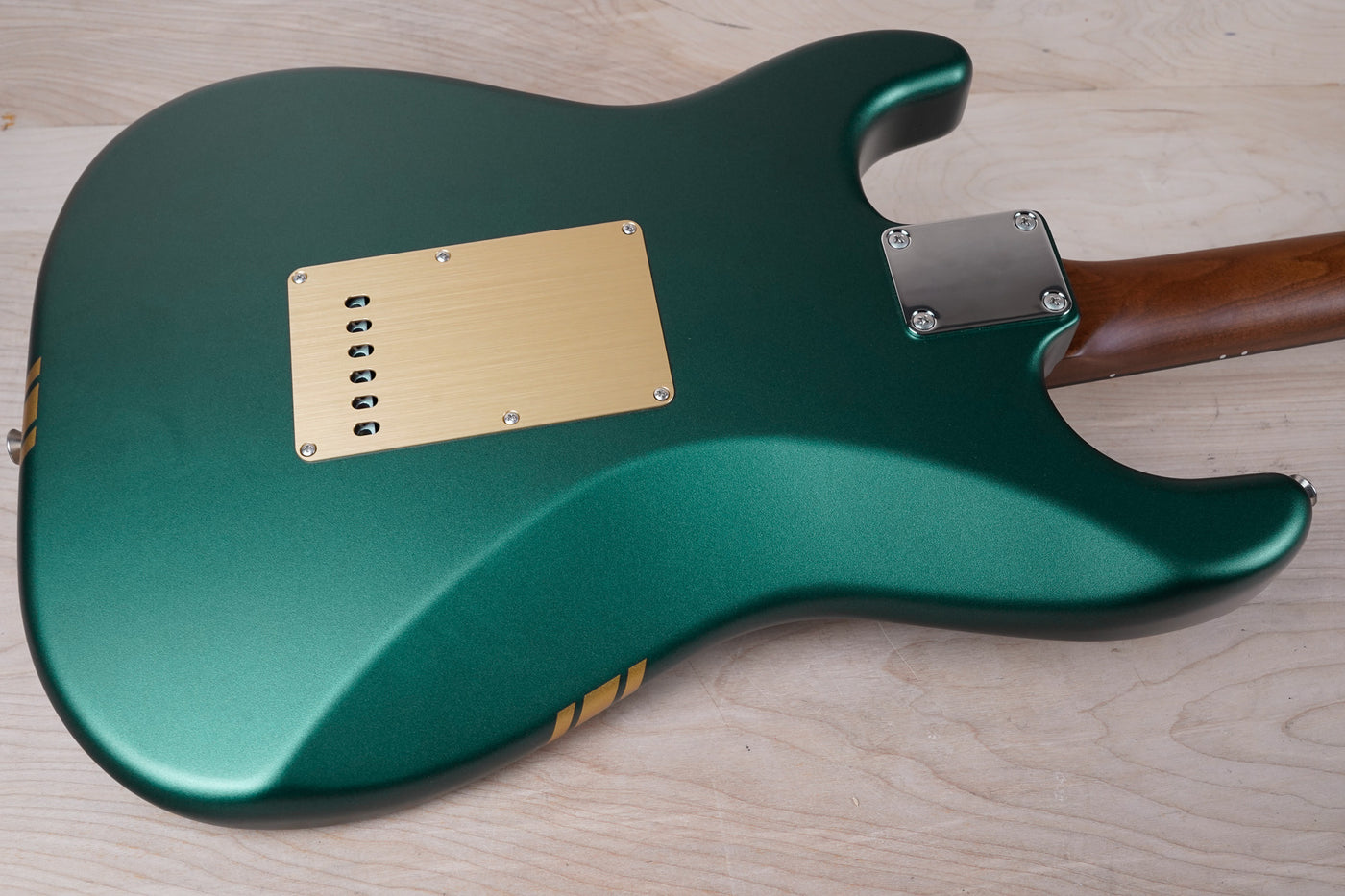 Fender FSR Traditional II '60s Stratocaster MIJ 2023 Sherwood Green Metallic w/ Gold Competition Stripe w/ Bag