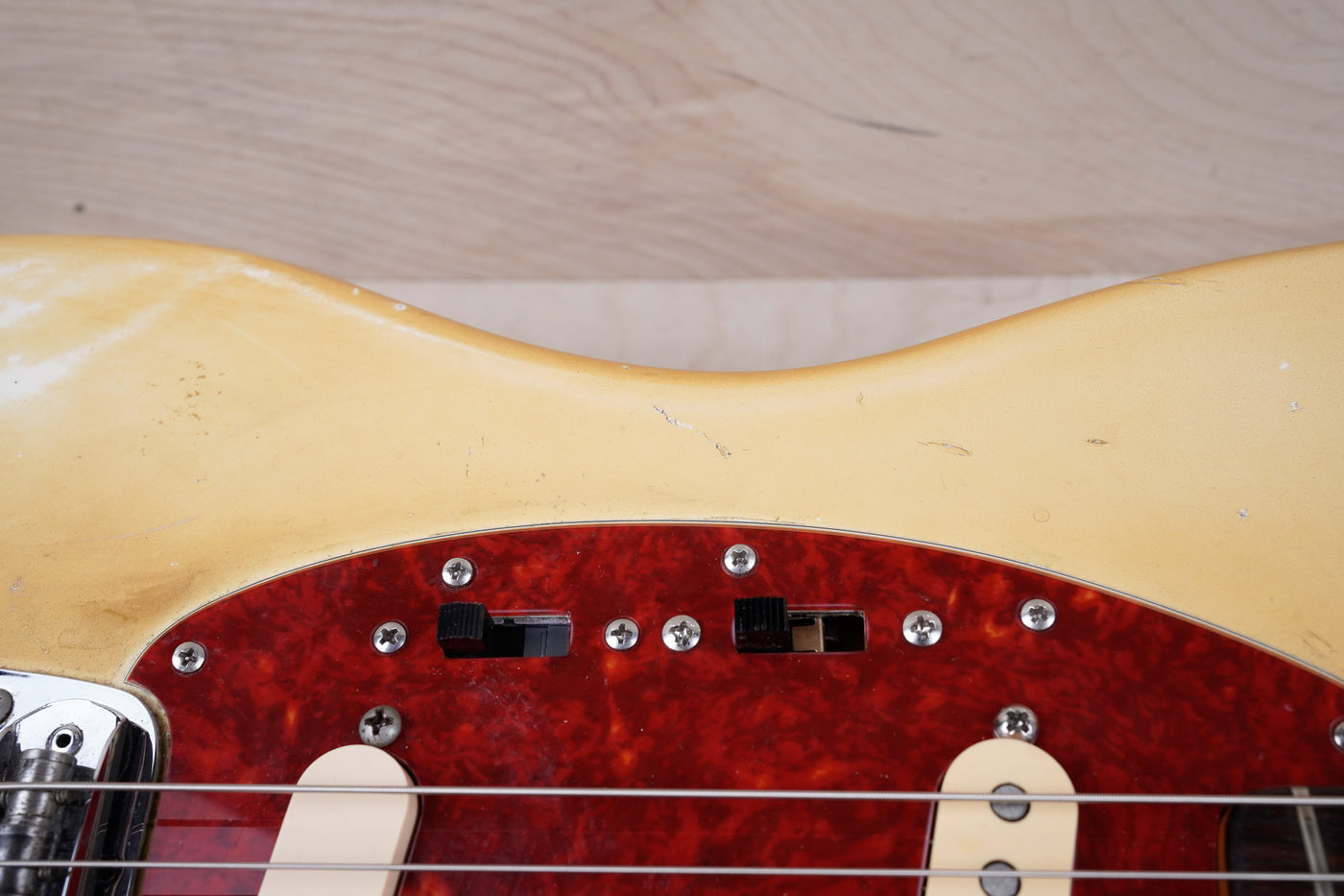 Fender Mustang 1973 Olympic White Vintage USA w/ Bag