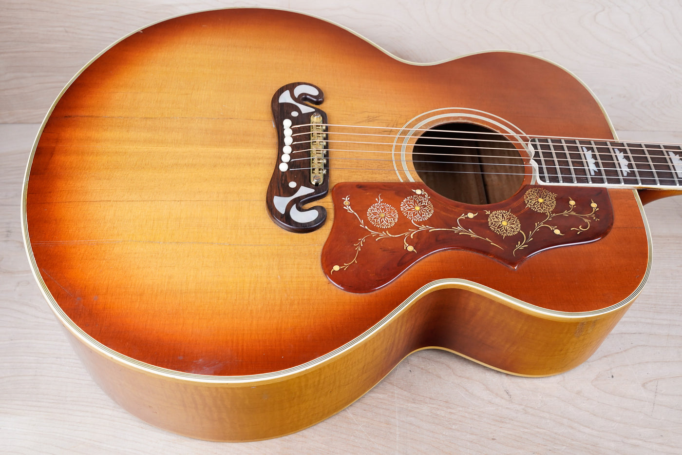 Gibson J-200 1964 Sunburst Vintage Jumbo Acoustic Guitar w/ OHSC