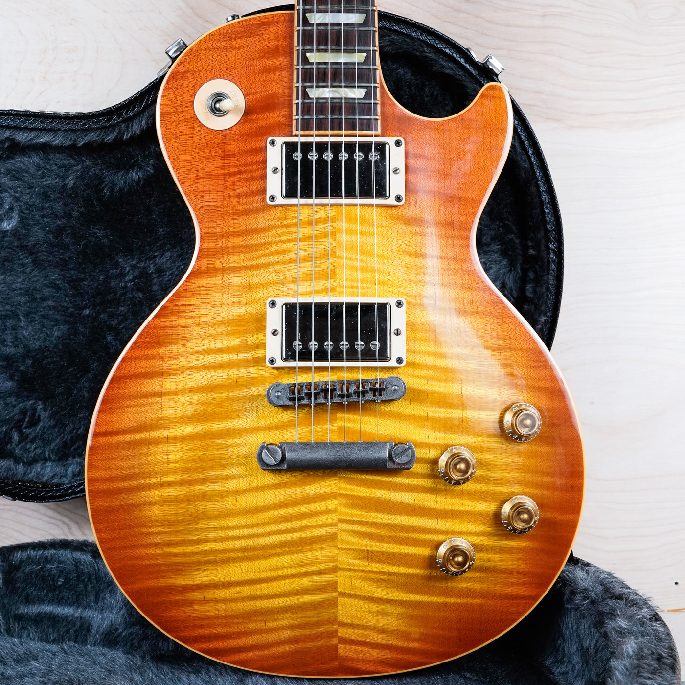 Gibson Les Paul Standard Premium Plus 2006 Lightburst AAA Flame Top '59 Neck Burstbucker Pickups w/ OHSC