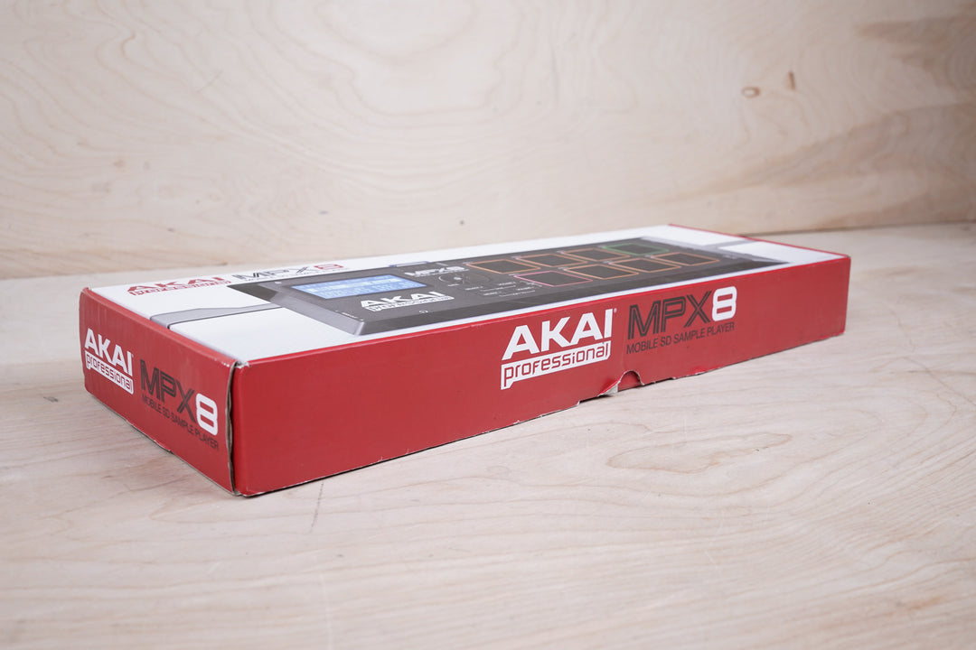 Akai MPX8 SD Sample Player in Box w/ USB Cable, Power Supply – A