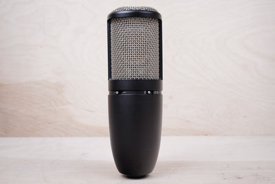 AKG P420 Perception 420 Multi-Pattern Large-Diapraghm Condenser Microphone