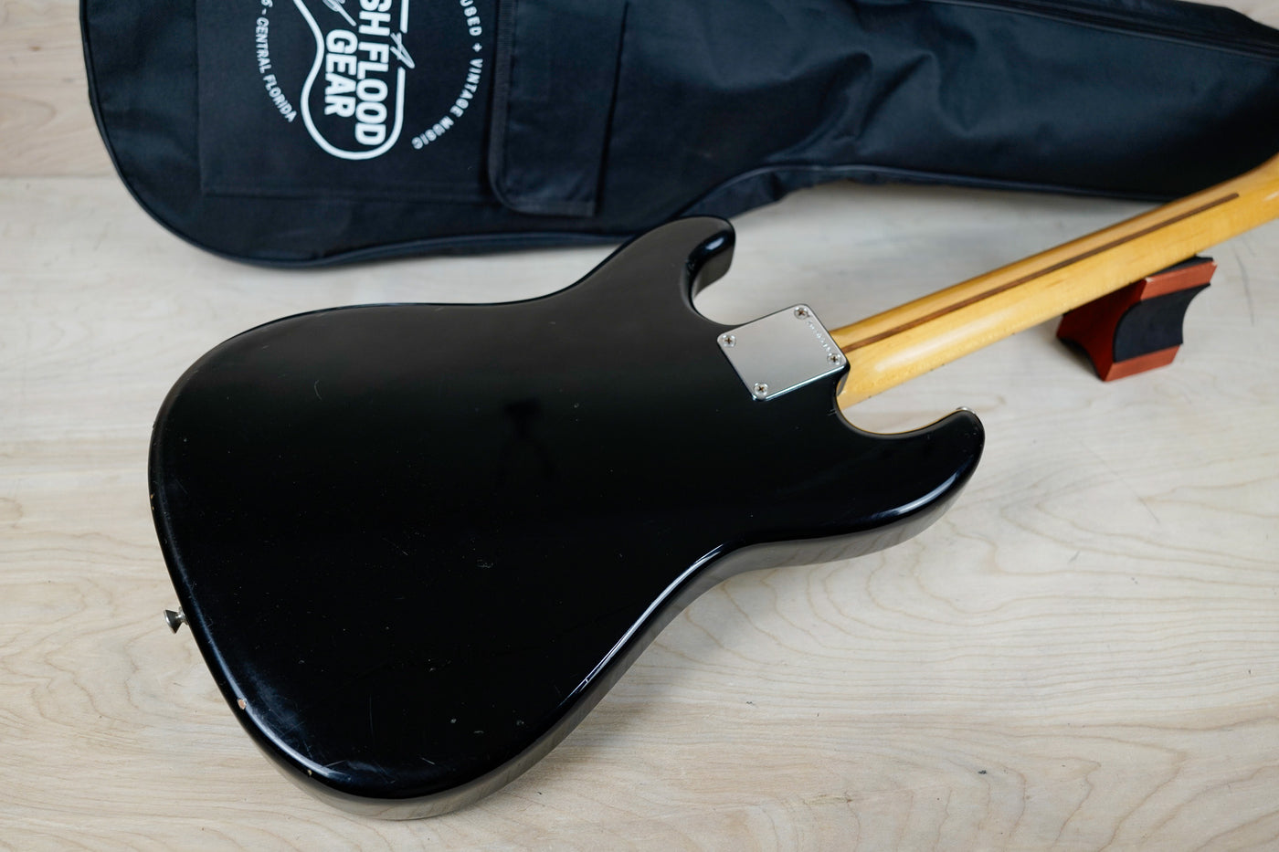 Squier Bullet 1 MIJ 1984 Black Vintage Fender Made in Japan w/ Bag
