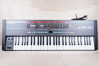Roland Juno-106 61-Key Programmable Polyphonic Synthesizer 1984 100V Made in Japan MIJ w/ Hard Case