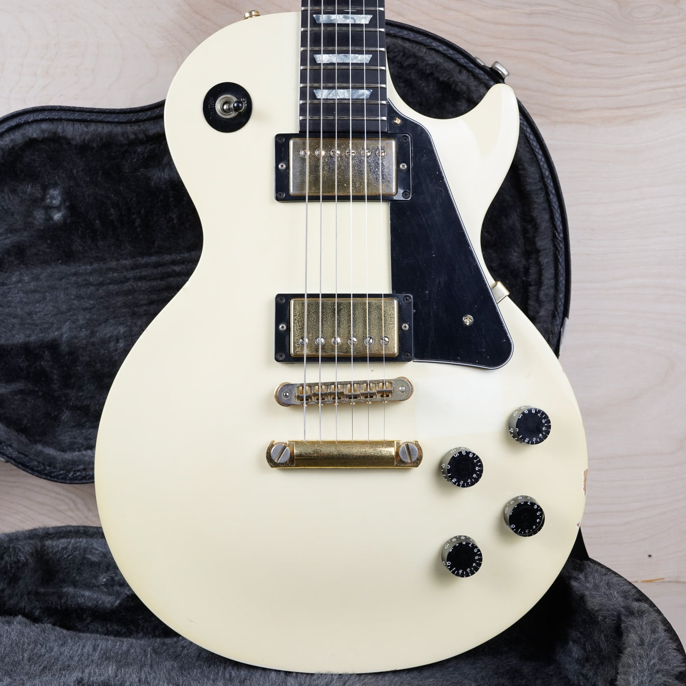 Gibson Les Paul Studio 2004 Alpine White w/ OHSC