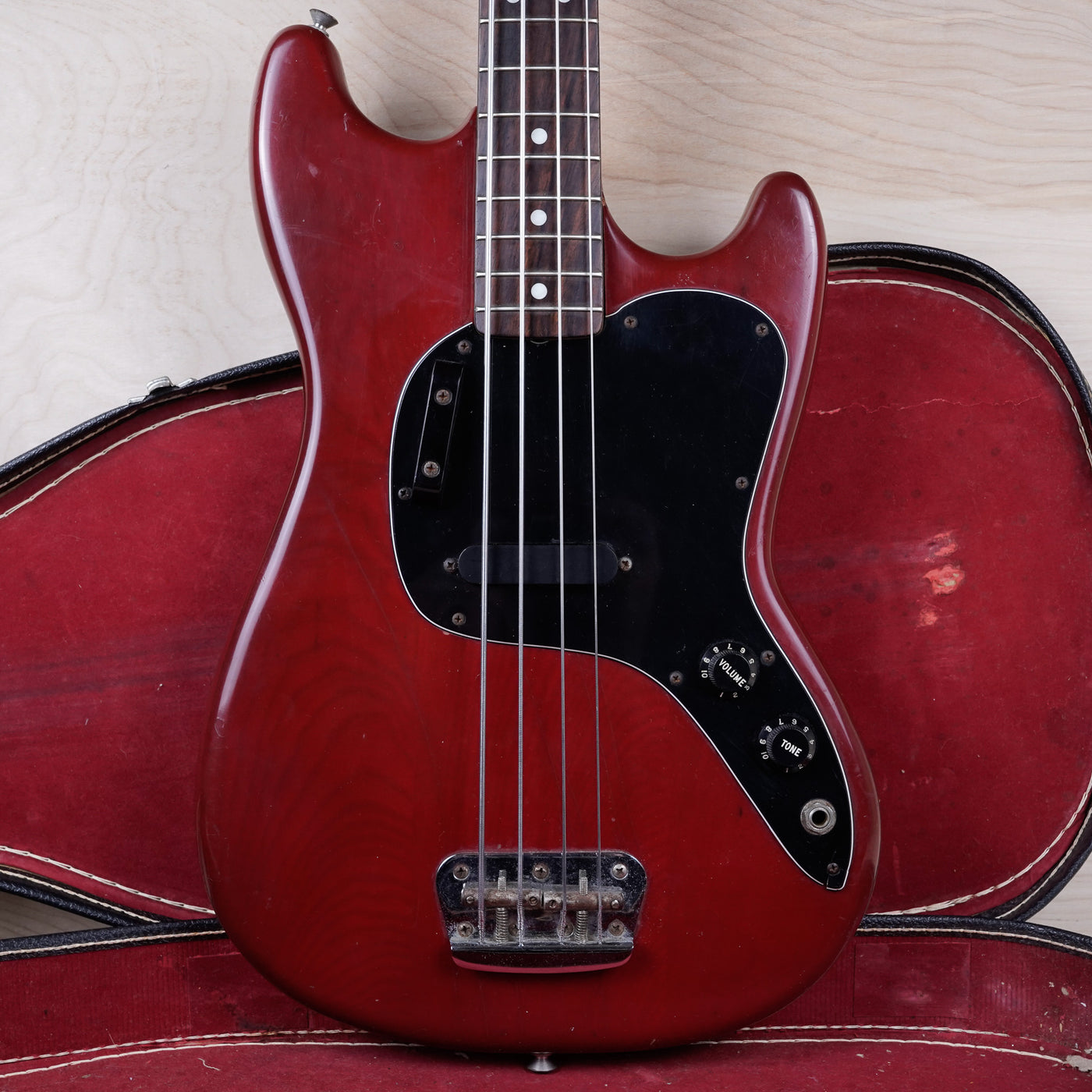 Fender Musicmaster Bass 1978 Cherry Red Vintage USA w/ OHSC