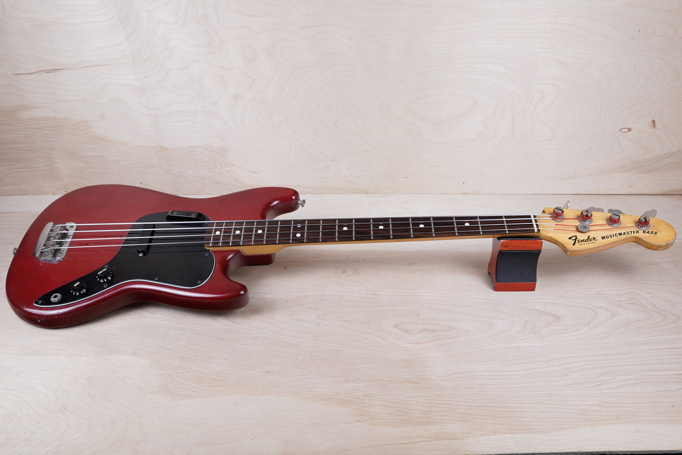 Fender Musicmaster Bass 1978 Cherry Red Vintage USA w/ OHSC