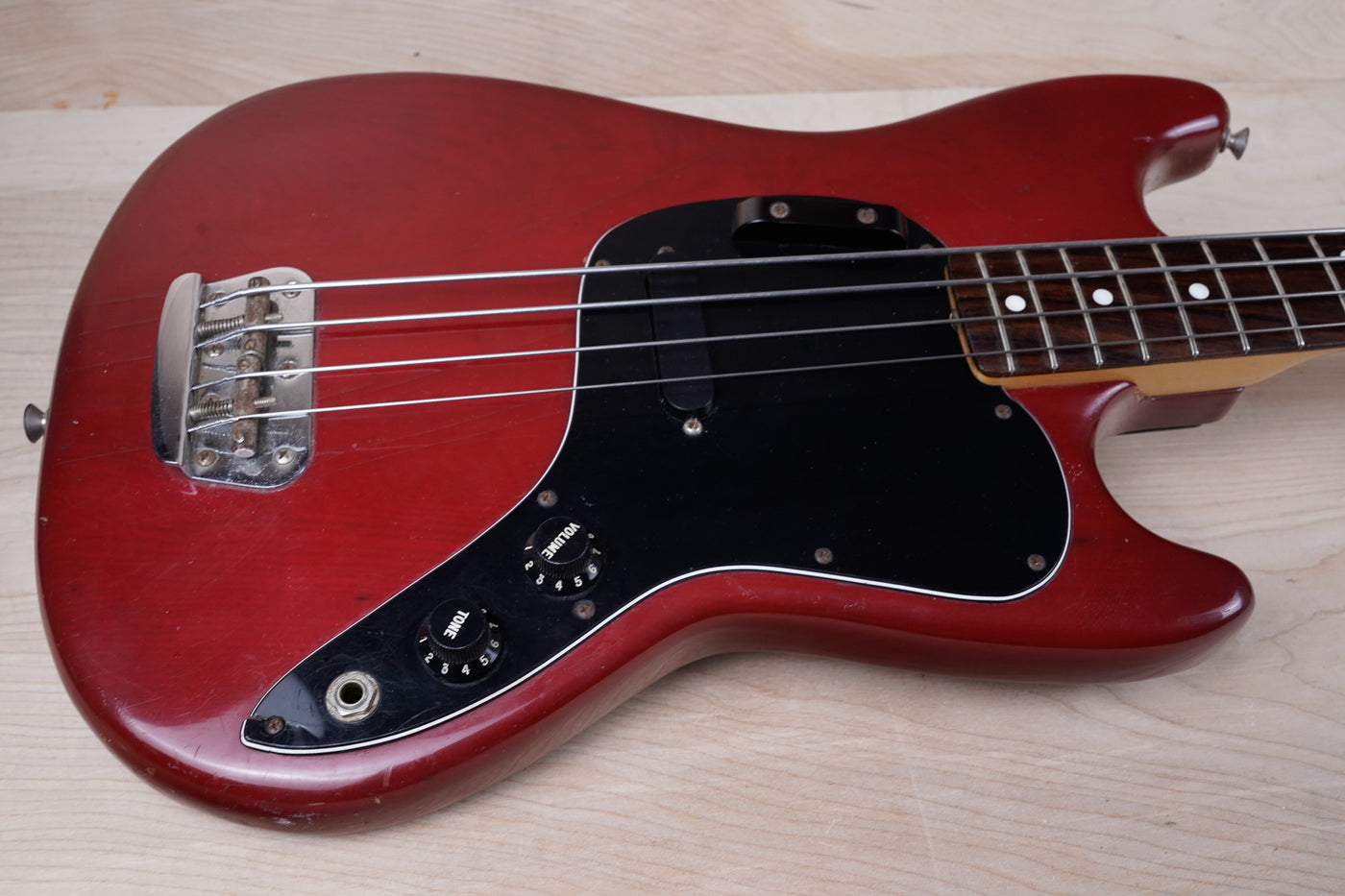 Fender Musicmaster Bass 1978 Cherry Red Vintage USA w/ OHSC